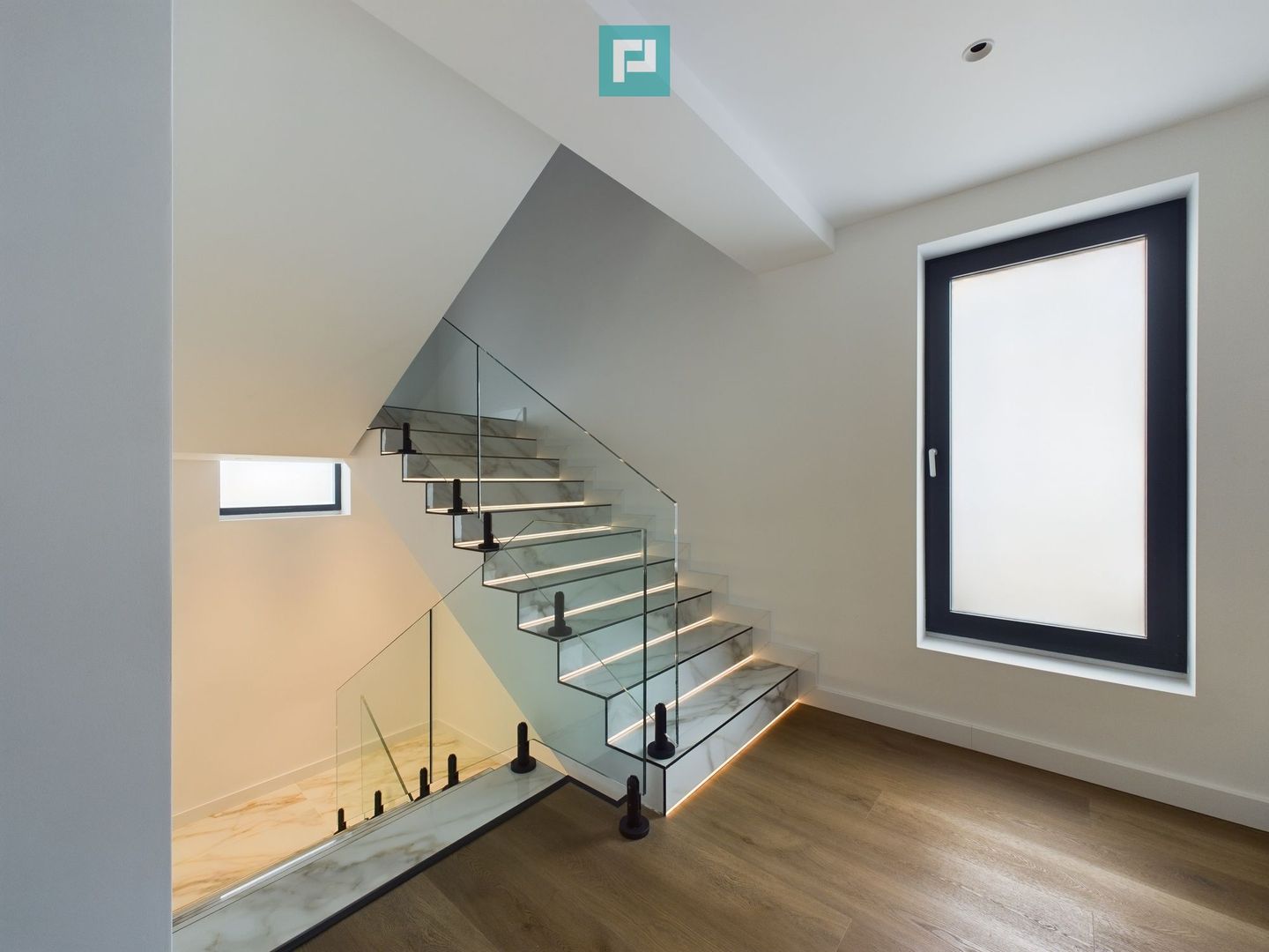 Vilă extravagantă pe Lacul Snagov - Poză 50