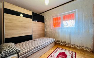 Apartament cu 2 camere de vanzare, Cetate - Poză 6