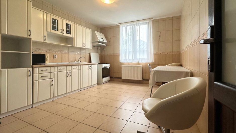 Casă complet renovată cu 4 camere și garaj generos Băneasa, Sector 1 - Poză 18