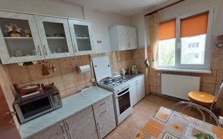 Apartament 3 camere semidecomandat | Orșova Central | 64 mp, etaj 3 - Poză 7