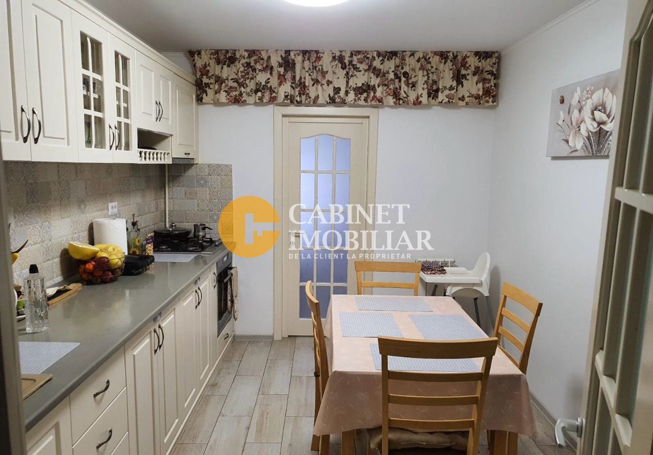 FRUMOASA - 4 Camere Decomandat  + 2 Bai -Bloc 1987 - Poză 1