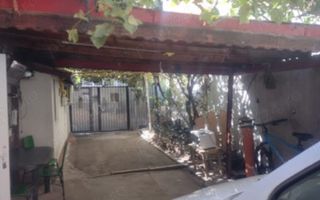 Casa la curte, intre statia de metrou Dristor si parcul IOR, negociabil - Poză 1