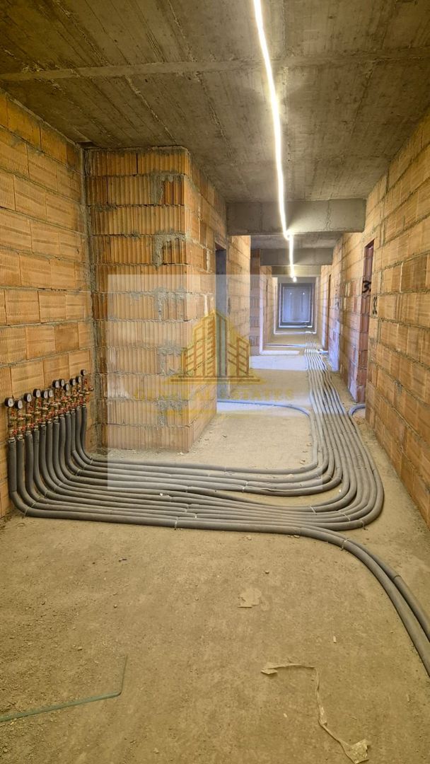 Apartament cu 2 camere, Tractoru, Brasov - Poză 10