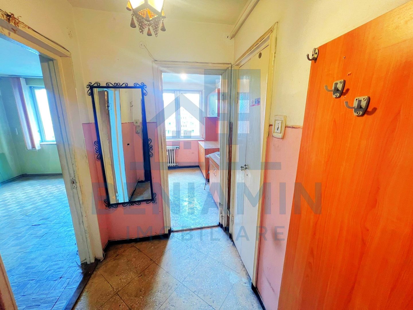 2 Camere-52mp-Balcon-Lift Nou-Anvelopat-Zona-Garii-Necesita-Renovare - Poză 8