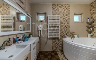 Casa individuala  - vedere spre padure - Parcul Sub Arini - Poză 11