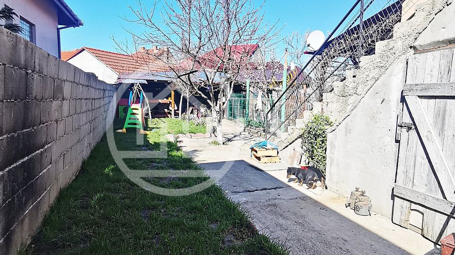 Casa de vanzare cu 4 camere, in zona Iosia, Oradea - Poză 16