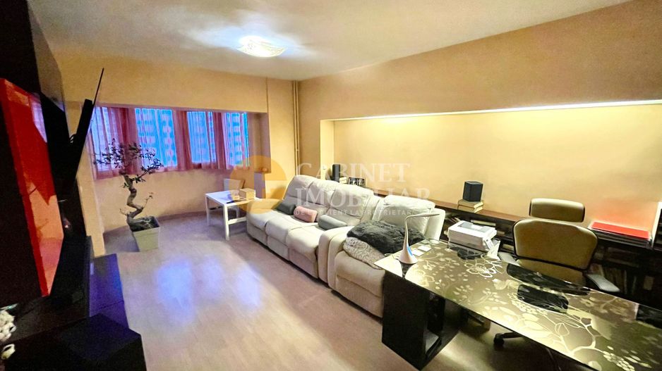 4 Camere DECOMANDAT - RENOVAT - ETAJ INTERMEDIAR - CAPAT PACURARI - Poză 4