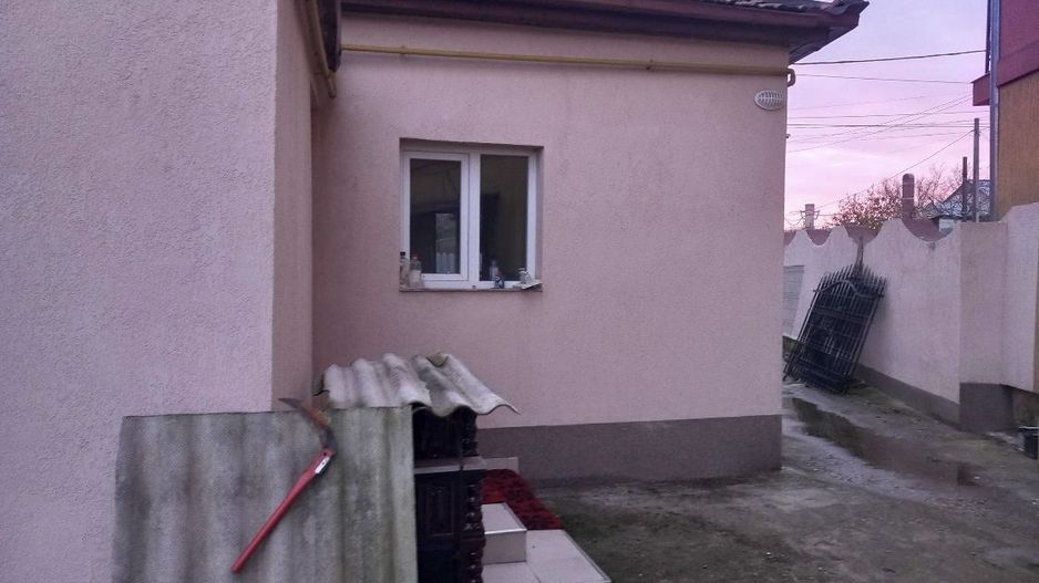 Ag EUROPA vinde casa cu camere si teren 7.2 ari în zona Closca. - Poză 3