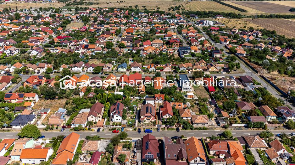 Vilă cu 6 camere în zona rezidențială - Poltura - Poză 10