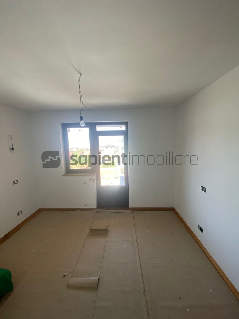 Sapient | Casa cu panorama ,zona dealurile oradiei - Poză 5