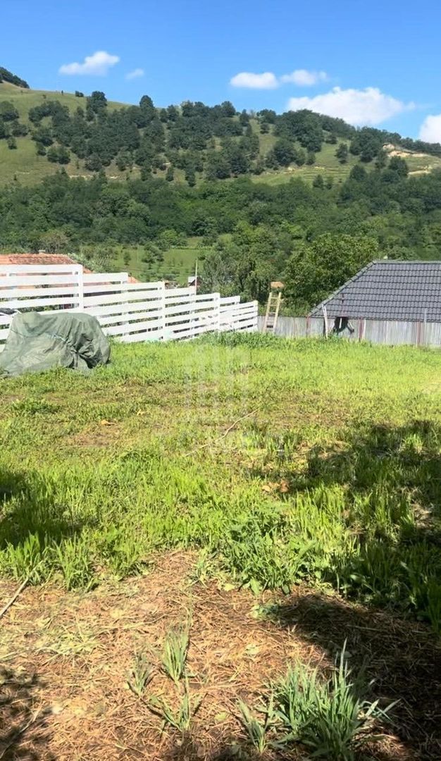 Casă cu teren de vânzare - 2 corpuri de clădire - Glogovet, jud. Alba - Poză 10