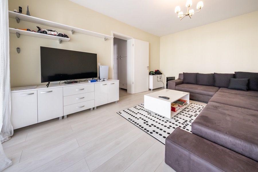 Apartament 2 camere | decomandat Kasper | Parcare si boxa incluse | - Poză 1