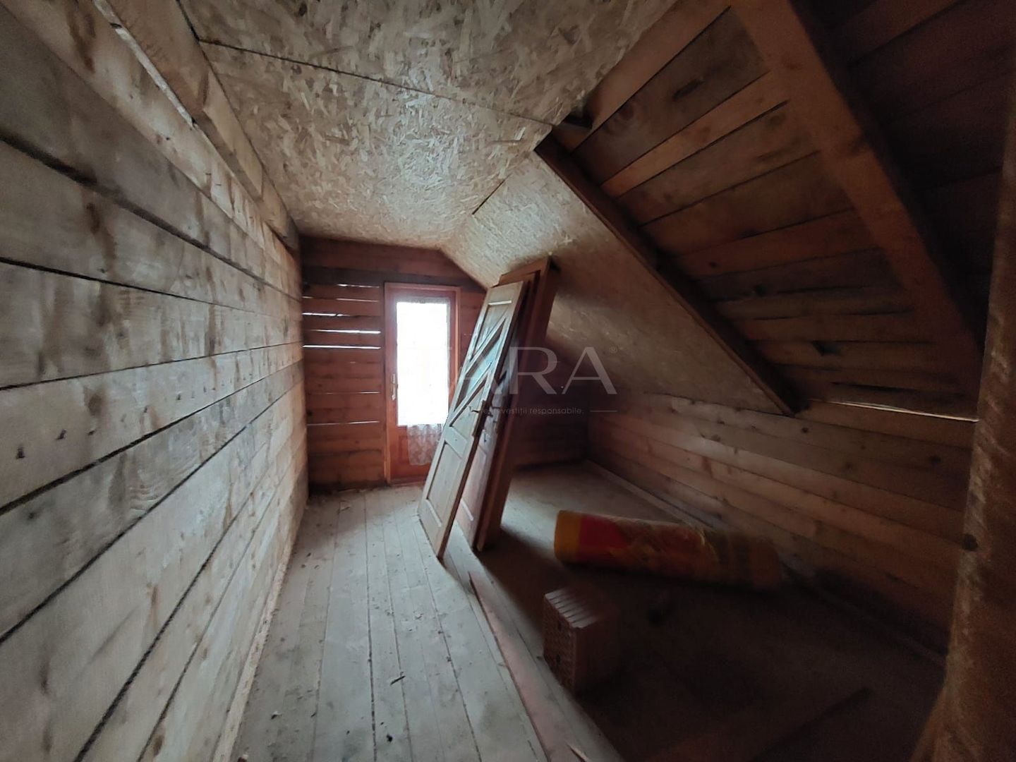 Casa de vanzare in Campenesti. - Poză 4