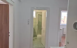 Garsoniera cu suprafata de 45mp,in zona centrala - Poză 11