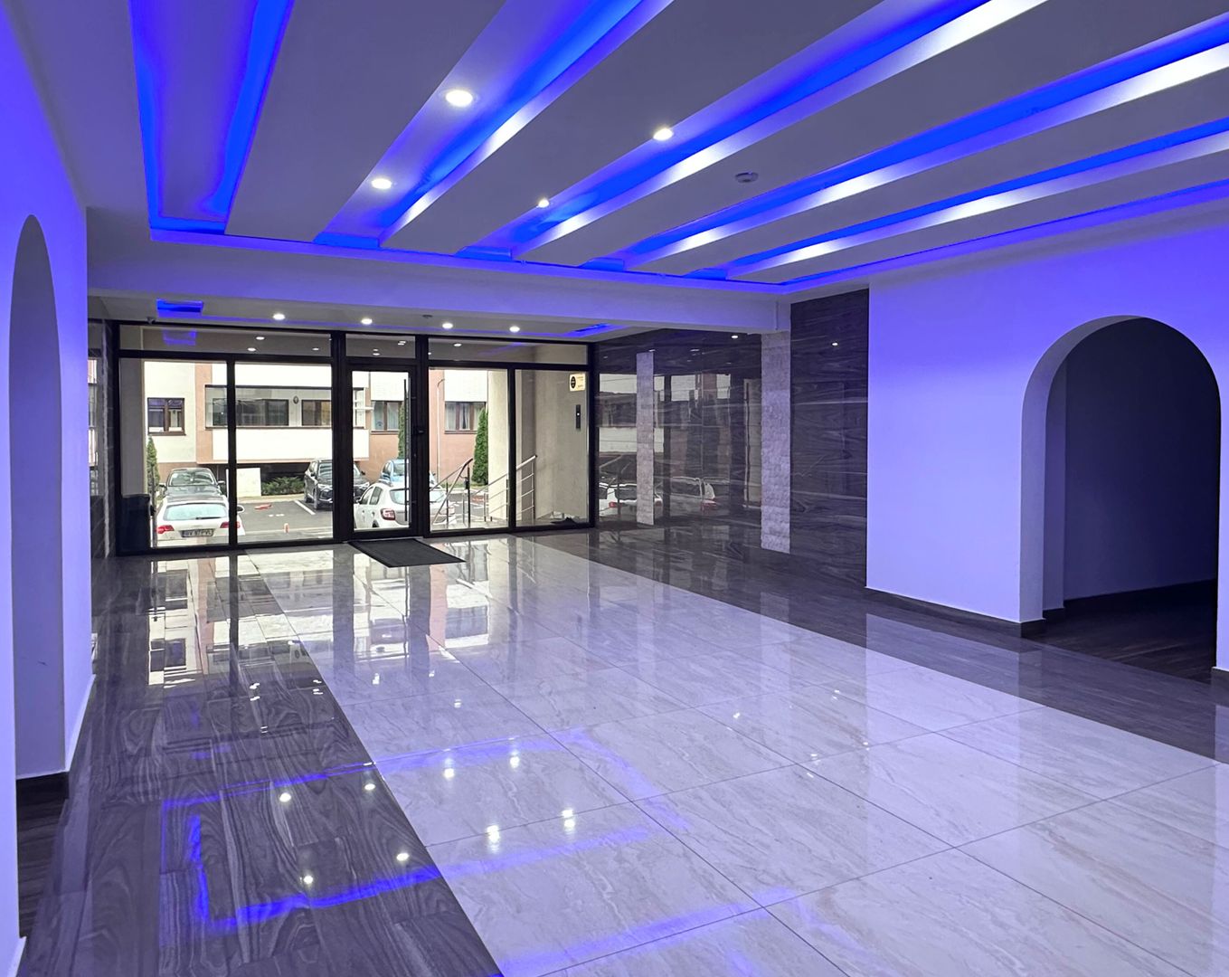 Vând apartament 3 camere 3 minute de Coresi complex ISARAN - Poză 33