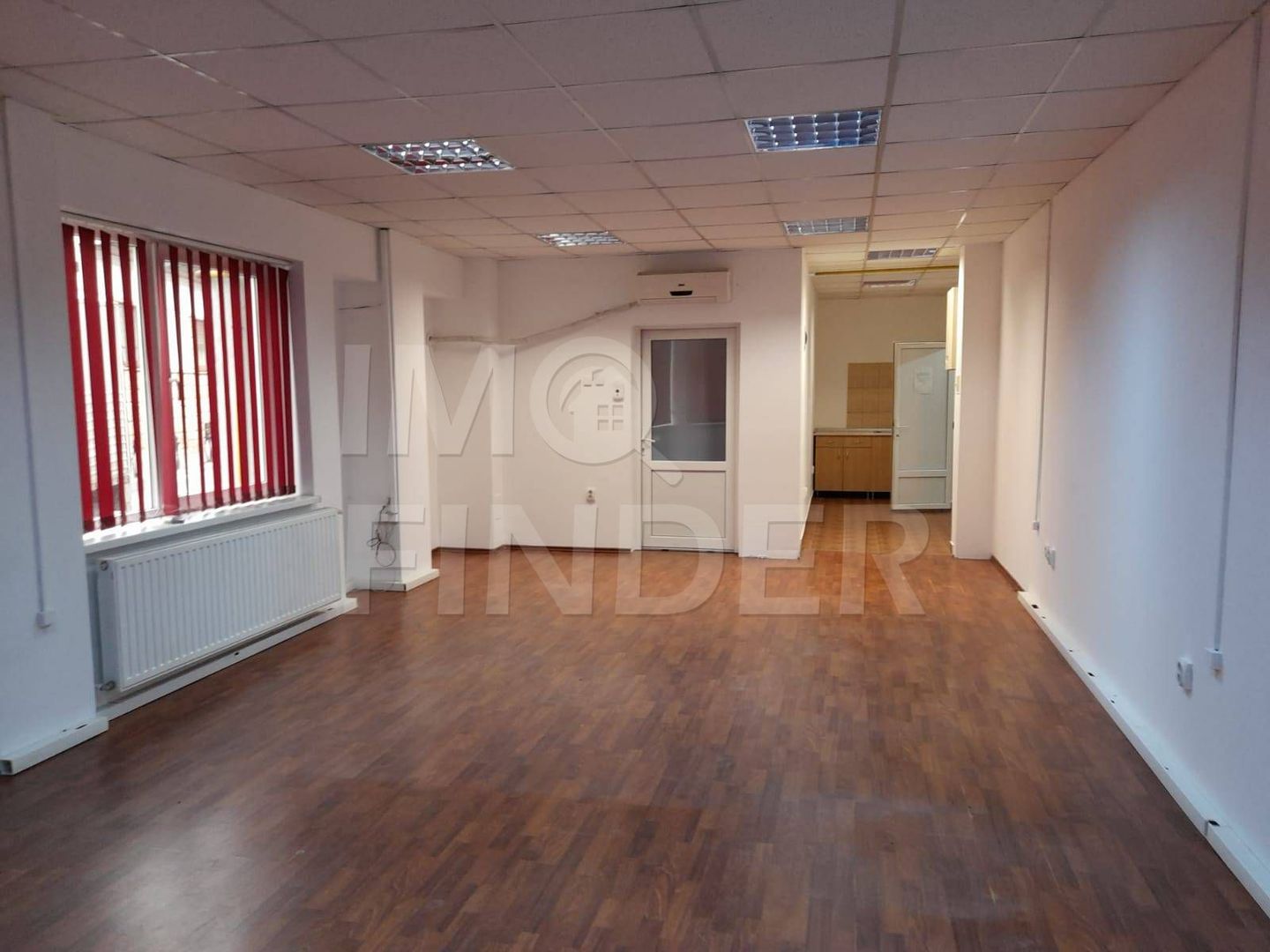 Spatiu de Birou Zona Centrala - Poză 2