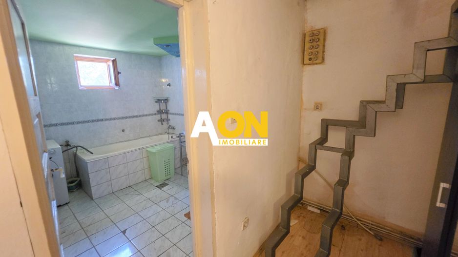 Casa individuala 3 camere, 323 mp teren,  Centru, zona Lipoveni - Poză 13
