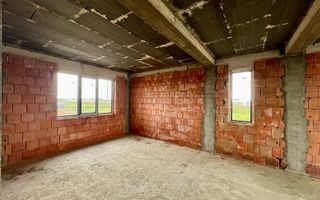 Casă la roșu P+1 | Teren 1750 mp | Dobreni-Giurgiu | Zonă liniștită - Poză 3
