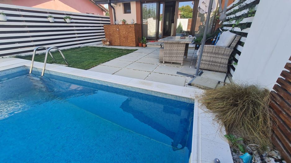 Duplex minimalist cu piscina - Poză 29