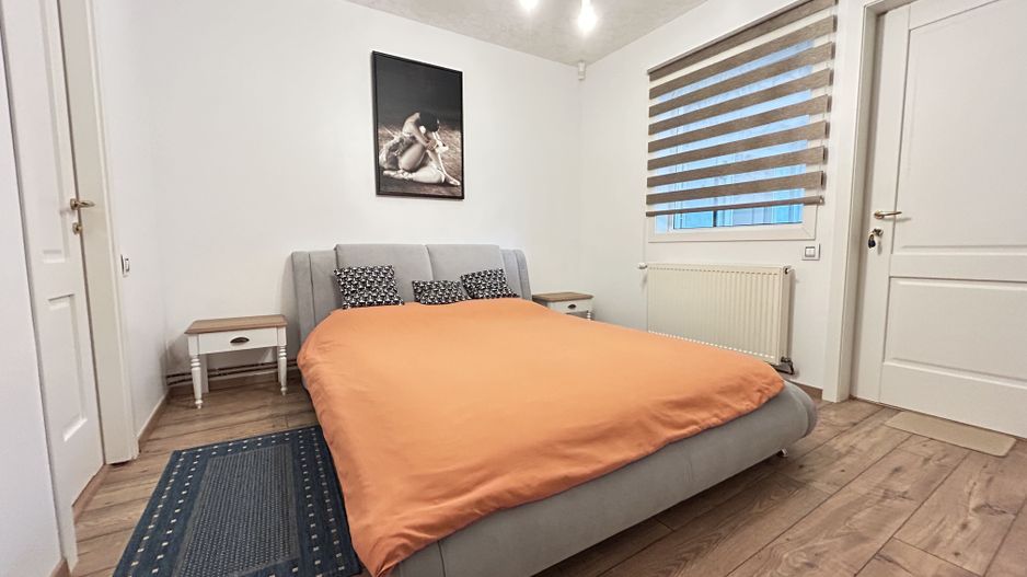 Pensiune Casa Eva Statiunea 2 Mai - 12 camere - teren 600 mp - Poză 3