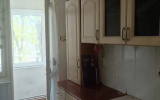 De inchiriat aparatament cu 2 camere, ultracentral , 400 euro - Poză 3