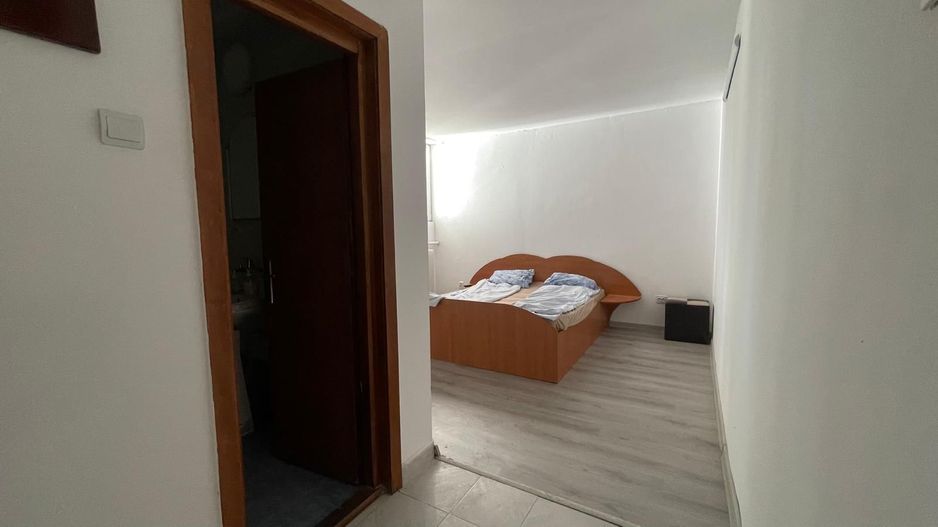 HOTEL DE INCHIRIAT CU 14 CAMERE SI PARCARE BORS E60 - Poză 15