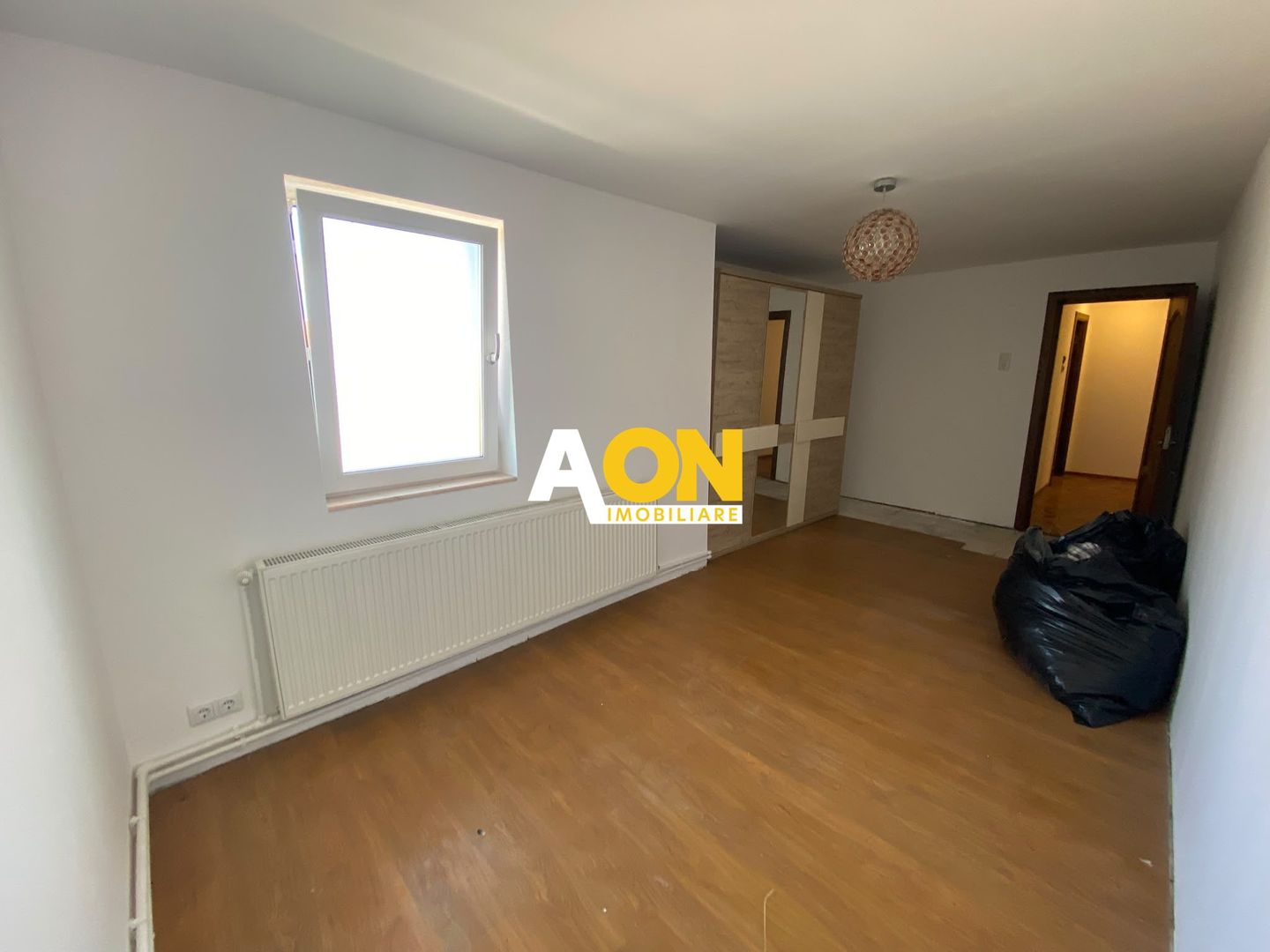 Casa Individuală 7 Camere, 2 Băi,  250 mp Utili - Poză 14
