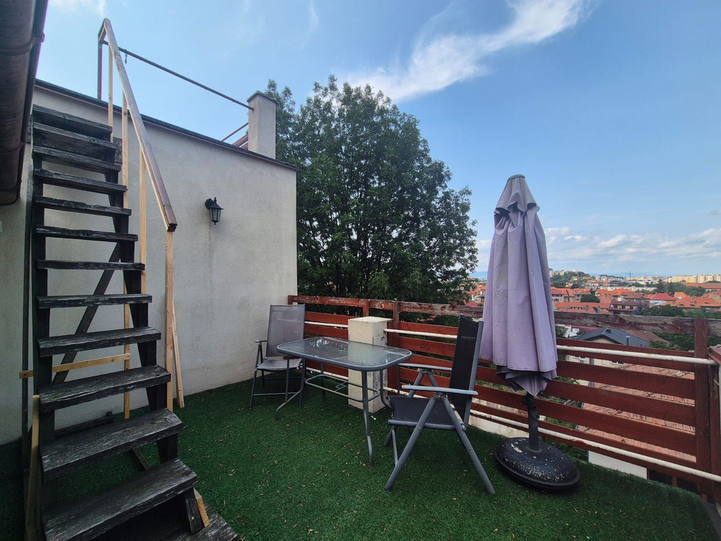 Apartament in casă, într-o zonă exclusivistă, priveliște deosebită. - Poză 6