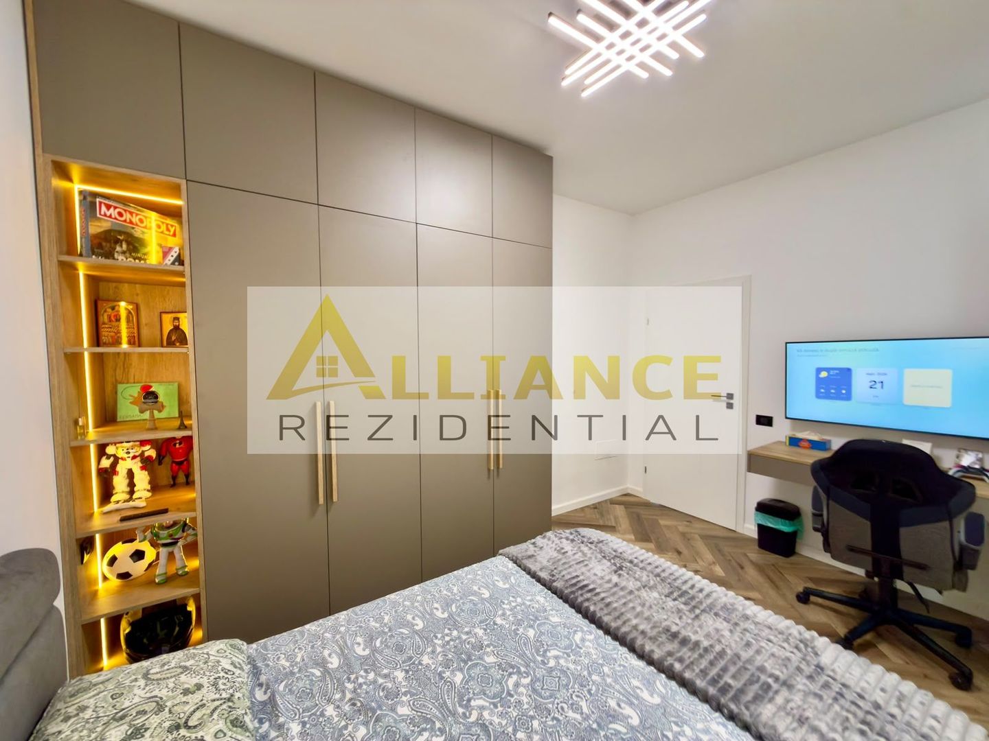 CASA PARTER-4 CAMERE- TEREN 444 MP-STR.MIORITA - Poză 18