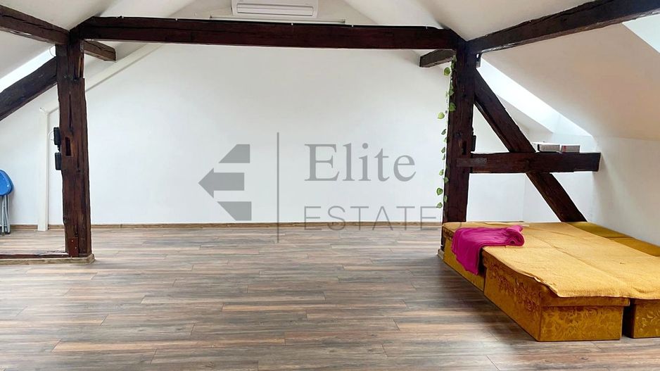 Apartament pe 2 nivele ultracentral in zona Teatrului Oradea - Poză 1