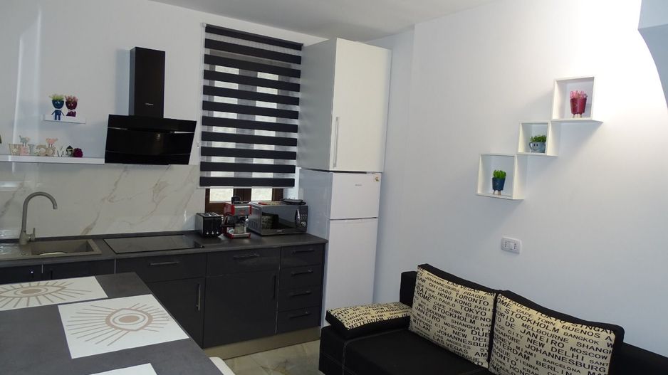 Apartament de închiriat, zonă centrală - Poză 5