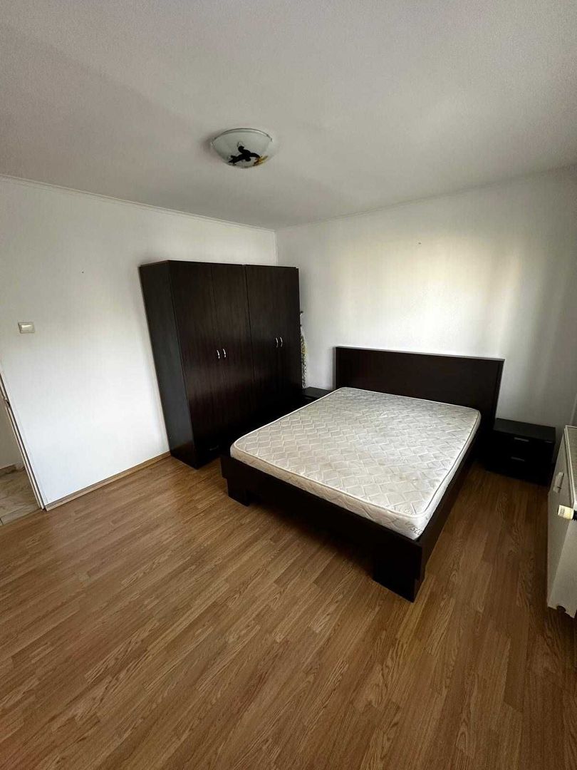 Apartament 3 camere  | Metrou Eroii Revolutiei - Poză 4