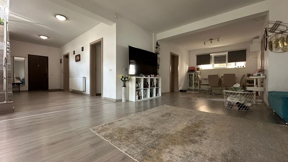 Vila individuală P+1, 5 camere, 260 mp utili – teren 400 mp - Poză 1