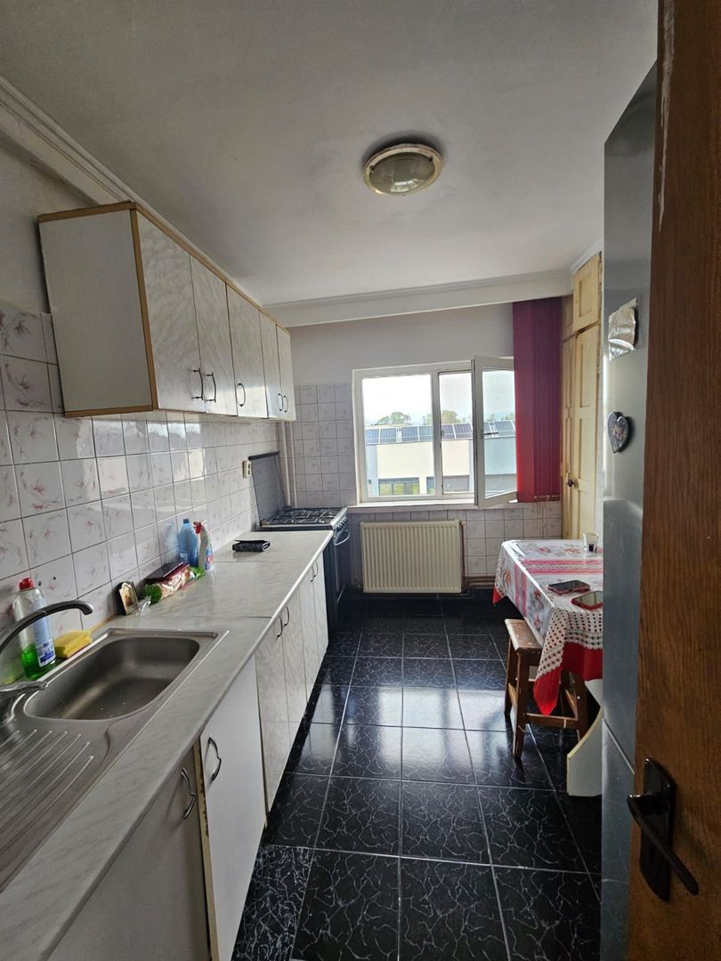 De vânzare apartament 3 camere, Prudu – Complex 2 - Poză 10