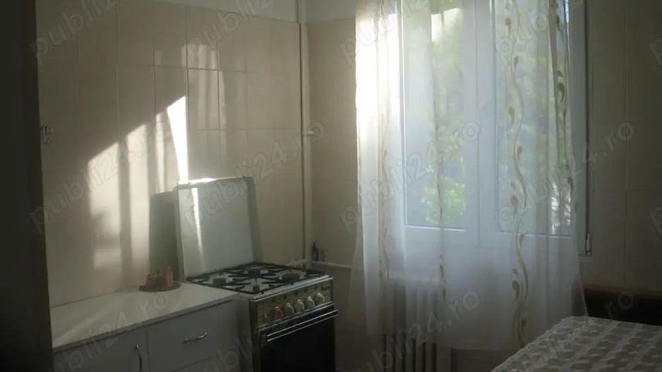 Inchiriere apartament 2 camere - Poză 2