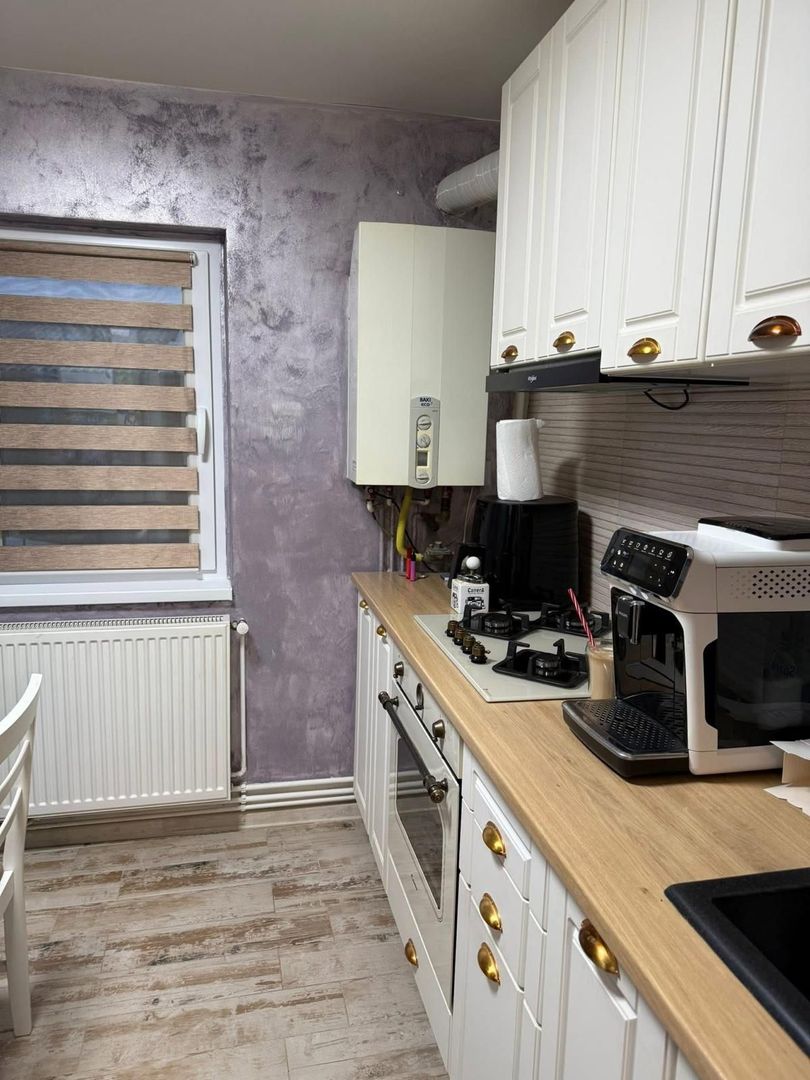 Apartament de vanzare in zona Cetate -Mercur - Poză 4