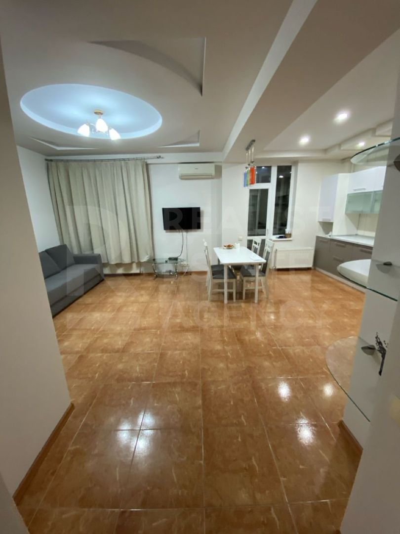 Chirie, apartament, 2 camere,  strada Traian, Botanica - Poză 1