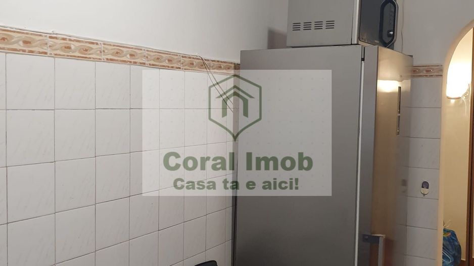 Vanzare un apartament de  2 camere in zona Obor, - Poză 2
