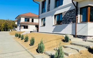 Ansamblu de 3 case la vanzare  in Chinteni! - Poză 11