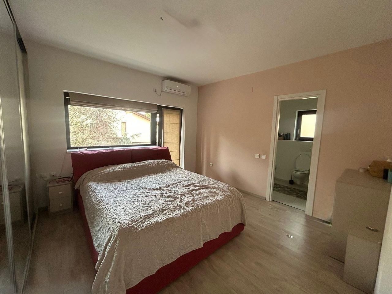 Casa cu 5 camere si garaj - la 100 ml distanta de lacul Grivita - Poză 6