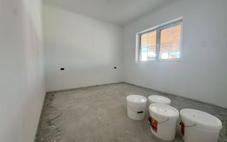 COMISION 0% | Jumatate De Duplex Pe Parter | 4 Camere | Sag | 90mp - Poză 3