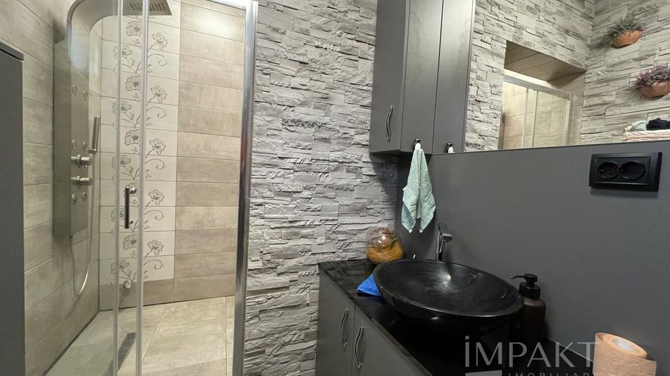 Casa  cu 4 Camere si Garaj in Cartierul Someseni, Cluj-Napoca - Poză 31