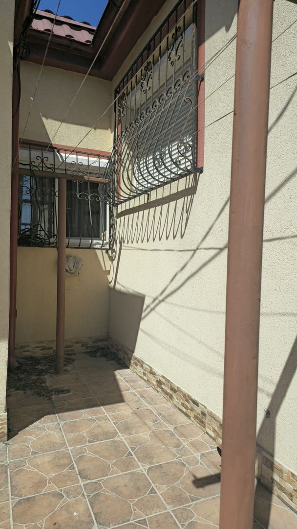 De vanzare casă individuală 3 camere  Str. Vultur, 109.000 euro - Poză 4