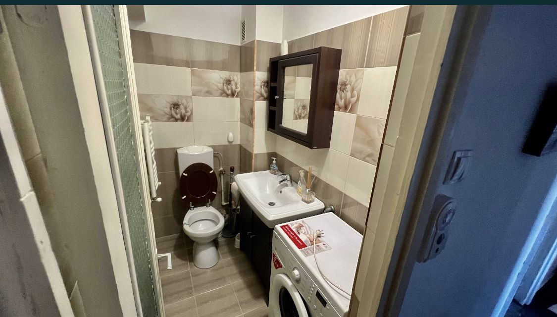 Apartament 3 camere Capitol - Poză 1