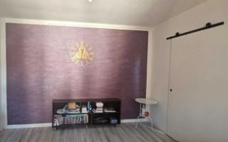 Apartament 45 mp utili etaj 1 baie cu geam partial mobilat pe Brana - Poză 4