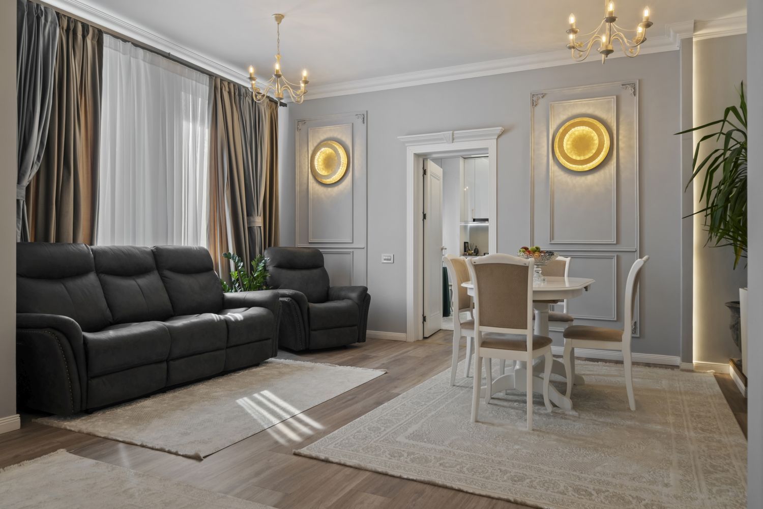 CASA COMPLET RENOVATA || 2 CAMERE|| 2 BAI || CENTRALA PROPRIE - Poză 1
