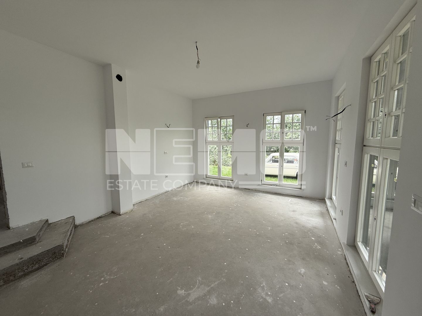 CASA CU 11 ARI TEREN - DRUM PRIVAT - LIVADA - Poză 8