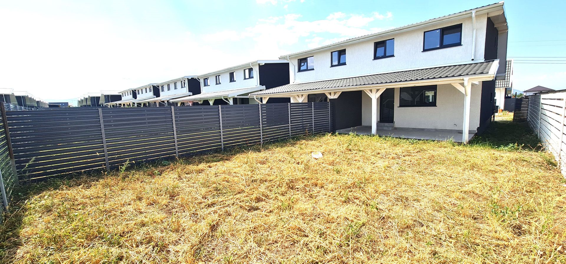 Casa finalizata intabulata in Cartier Izvor Tarlungeni Brasov - Poză 2