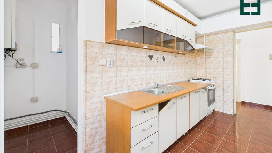 Apartament cu 3 camere parter zona Aurel Vlaicu - Arad - Poză 2