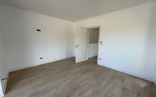 Finisat la cheie. Langa padure. Toate utilitatile - Poză 10